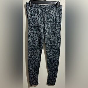 Chic Butter Soft Leopard Print Leggings (736)